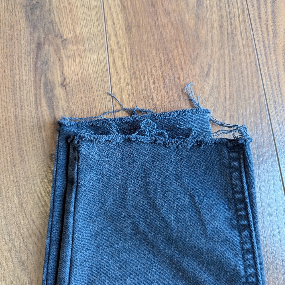 Old Navy High Rise Fits Your Way Jean Distressed Women Size 8-12 Black - Picture 4 of 7